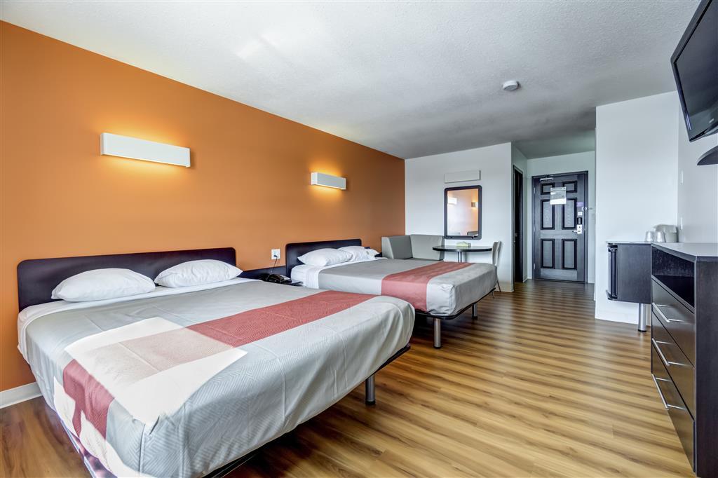 Joys Inn Innisfail, Ab Номер фото