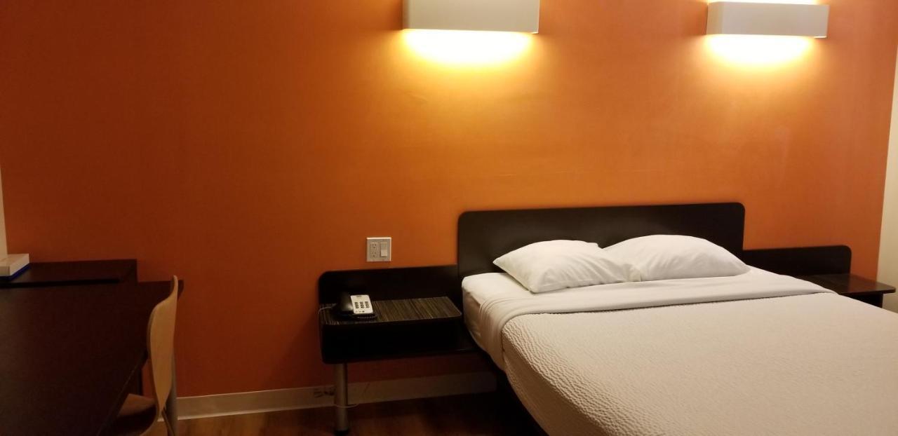 Joys Inn Innisfail, Ab Экстерьер фото