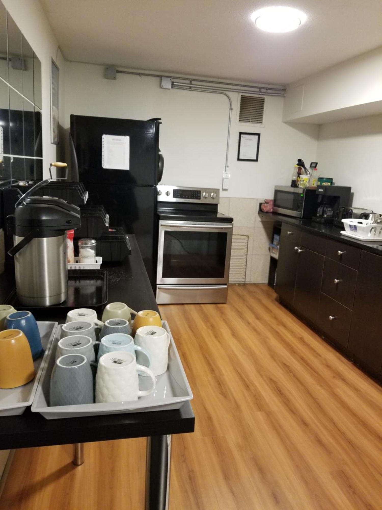 Joys Inn Innisfail, Ab Экстерьер фото